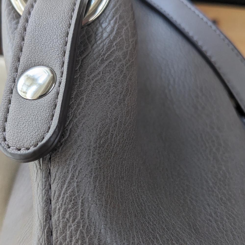 Sondra Roberts Squared Gray Silver Hand Shoulder Bag - Picture 8 of 11